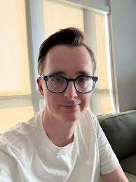 Hello, I'm Paula and something to know about me is I'm New to the area.