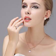 Mariell Ensemble Collier Et Boucles D'oreilles En Perles Avec Cristaux CZ