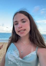 Jessica Cottle's Instagram, Twitter & Facebook