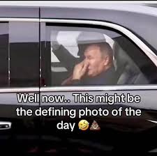 Pee-wee Trump farted in the car. Well now.. This might be the defining photo of the day 00