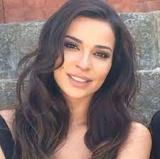 يا جعل ما حد غيرك يحضر لقصص حلوة متحمسة كتيييير@nadine.nassib.njeim. Nadine Nassib Njeim Beauty Hair Styles Hair Beauty