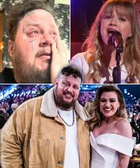 Jelly Roll Was Overcome With Emotion As Kelly Clarkson Delivered A  Soul-Stirring Rendition Of His Song, And It's Easy To See Why. Jelly Roll's  Raw, Authentic Voice Meets Kelly's Unmatched Ability To