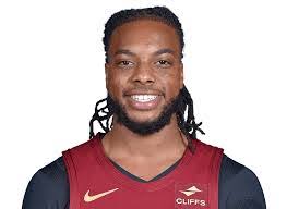 Darius Golden's Instagram, Twitter & Facebook