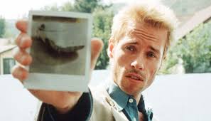 Christopher Nolan, 2000)