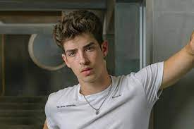 He portrays tba on netflix's elite. Kece Abis 9 Potret Manu Rios Yang Akan Main Di Serial Netflix Elite