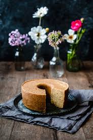 Vegan backen ist gar nicht so schwer und umständlich wie man zunächst vermuten würde. Glutenfreier Veganer Kuchen Mit Hafermehl Foodreich Foodblog