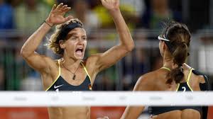 Laura ludwig (35/beachvolleyball) und wasserspringer patrick hausding (32) werden am freitag in tokio bei der eröffnungsfeier die deutsche fahne ins stadion tragen. Olympia In Tokio Beachvolleyball Deutsche Duos Um Ludwig Kozuch Nominiert Eurosport