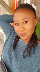 Sunny day, I love . Good day everyone, how is ur day going?.