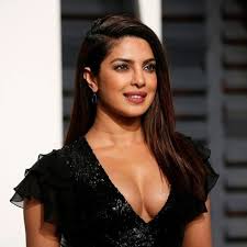 Nash / backgrid jonas, 28, and chopra, 39, looked completely smitten with each other as they walked through the city thursday. Bollywood Star Priyanka Chopra Called Hypocrite For Encouraging Nuclear War Against Pakistan South China Morning Post