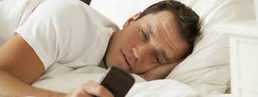 Joven pasó la vergüenza más grande de su vida: Olvidó qué día era y su jefe  se lo tuvo que recordar — Radio Corazón