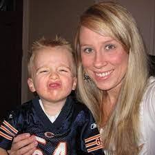 Keri Randall's Instagram, Twitter & Facebook