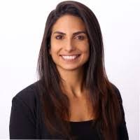 Clarissa Strong's Instagram, Twitter & Facebook