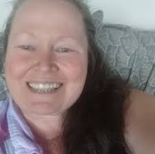 What kind of glue is best for outdoor fairy gardens?