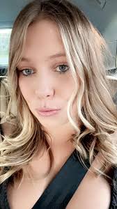 Hi everyone! I'm looking for 2 more girls to fill in a 3/2 apartment in  lighthouse point. The apartment is less than 20 minutes from FAU and right  in between boca raton