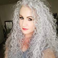 Sarah Chapman Long Grey Hair Natural Curls Long Gray Hair Grey Hair Transformation Gray Hair Highlights