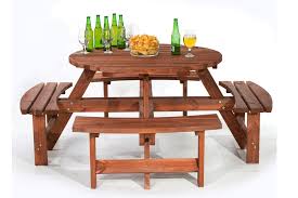 Buy beautiful strong and durable wooden garden furniture table chair sets benches picnic tables arbours and more. York 8 Seat Round Picnic Table