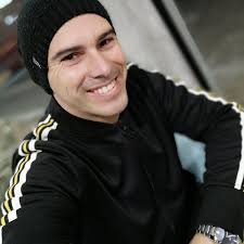 Robert Figueredo (@figue1985)