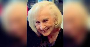 Erin Gholson's Instagram, Twitter & Facebook