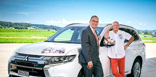 2500 eur prijs voor particulier met keuring en 12 maands garantie: Mitisubishi Garage Marti Ag Hagendorf Neuwagen Und Occasionen Limitiertes Sondermodell Outlander Phev Rolf Knie Edition