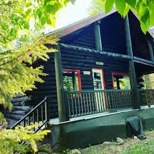 Riverbend log homes feature a triple seal joinery system. Home Ridgeback Lodge Glamping Domes And Cozy Log Cabins