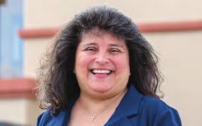 Primaries oust DA, county commissioner