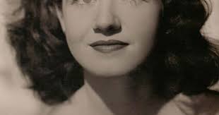 Ann Murray: Actress and broadcaster whose credits encompass 'The Archers'  and 'Star Wars'