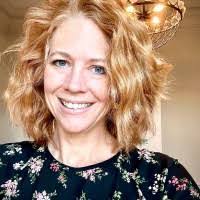 Tracee Schultz's Instagram, Twitter & Facebook