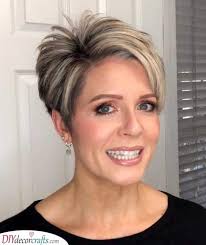 Pixie hairstyles are easy to incorporate or change into other hairstyles. The Best 10 Pixie Cut 2021 Haircuts For Women Over 50 Abinvite