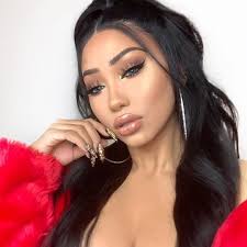 Melly Sanchez (@thefashionfreakk) • Instagram photos and videos