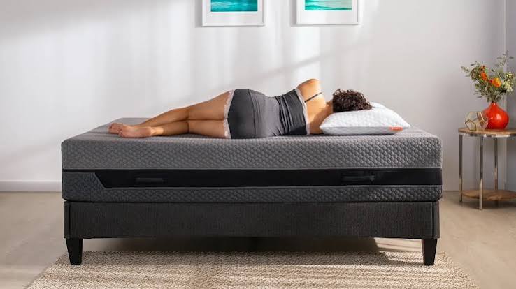 Layla Sleep Hybrid Mattress has both memory foam and coil springs | Key Features, Price & Alternatives