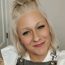 Stylist/colorist in Michigan with social media presence?