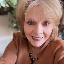 If you still stand with Karoline Leavitt as she dismantle the fake News.  drop a "Yes."