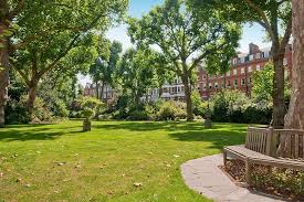 Lennox Gardens Kaye Carey Belgravia South Kensington Chelsea Knightsbridge Estate Agent Near Harrods London Garden London Neighborhoods Lennox