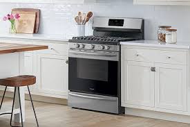Two independently controlled 155 square inch grilling surfaces totaling 310 square inches of overall grill space, provide ample room for u. The Best Gas Stoves And Ranges For 2021 Reviews By Wirecutter