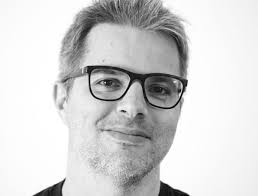 Noscusaperché", la quotidianità di un uomo comune nel romanzo di esordio  del nisseno Tanio Messina