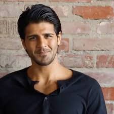 These days, gents with lengthy 90s haircuts can feel free to have it done in these fantastic braids. 11 Of The Most Iconic 1990s Men S Hairstyles To Try In 2021 Hair Com By L Oreal