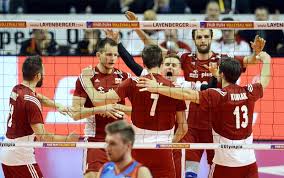 Volleyball.world / fivb, 5 czerwca 2021 na zakończenie drugiej rundy spotkań w fazie każdy z każdym tegorocznej ligi narodów mężczyzn siatkarze reprezentacji polski pokonali 3:1 rosję, która dzień wcześniej wspięła się na szczyt klasyfikacji generalnej turnieju. Siatkowka Ms Rosja Przegrala Z Usa Wiadomosci Com