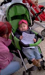 We did not find results for: Doar Patru Mamici Au Protestat Astazi In Fata Prefecturii Cluj Ele I Au Inmanat Subprefectului Doi Pampersi Folositi Video Si Galerie Foto Stiri De Cluj