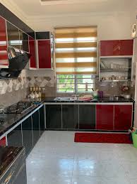 Sesuai dengan namanya, kabinet dapur minimalis berarti sebuah dapur yang memiliki bentuk yang minimalis namun tetap indah. Kabinet Dapur Aluminium Kabinet Dapur Aluminium Murah
