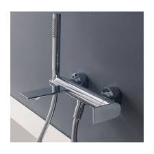 Dans ce guide comparatif, nous présentons une sélection de robinets de baignoire les plus appréciés par ses utilisateurs afin de faciliter le choix du modèle et de la marque. Robinet Mitigeur Inverseur Baignoire Ran 2200 Mural Non Encastre Avec Ecoulement Bain Et Douchette Casalux Home Design