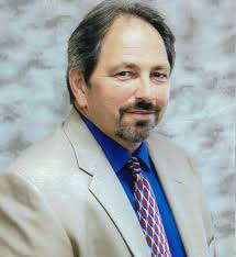 Dr. Tom & Betty Lawrence American History Teacher Award