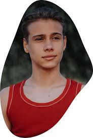 Eli Clarke's Instagram, Twitter & Facebook