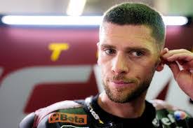 Aaron Mare's Instagram, Twitter & Facebook