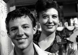 Ray MacDonnell (Joe), Michael E. Knight (Tad), Mary Fickett (Ruth), and Michael  Brainard (Joey) of “All My Children” 📔 #soapoperas #allmychildren