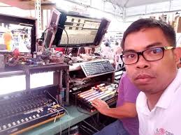 Has anyone experienced a severe out-of-the-box product defect in a Tomica?