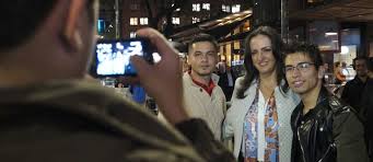 Automod is setup to delete them automatically so don't even bother trying. Alvaro Uribe Velez Cronicas Fotos Y Videos De Alvaro Uribe Velez