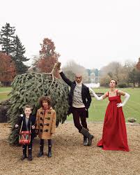 Advent calendars include different things in different families. The Ideal Advent Calendar For Everyone On Your List Vogue