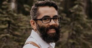 Ricardo Cozzolino Editor