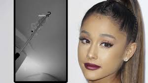 Ariana grande stuns in raunchy sequinned hotpants. Ariana Grande Auftritt Wegen Grosser Schmerzen Abgesagt Fans Besorgt Stars