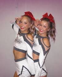 Hi y'all! My name is Darcy Mitchell and I'm from Round Rock Texas. I am  100% committed to Arkansas!! I plan